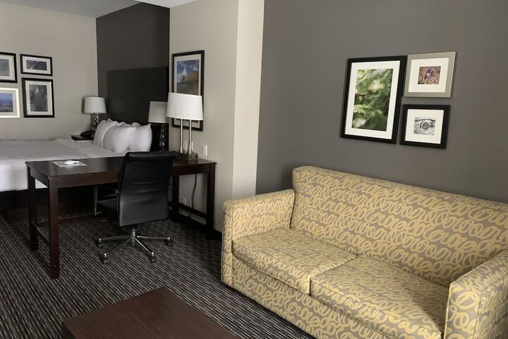 Room 34 of 39