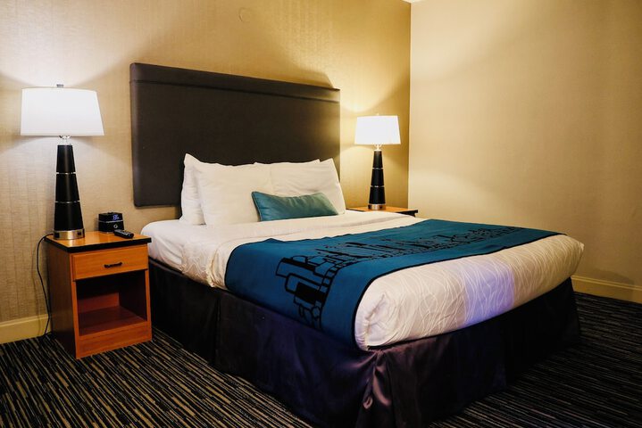 Room 34 of 48