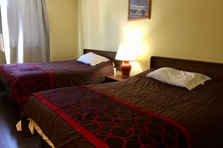 Room 16 of 38