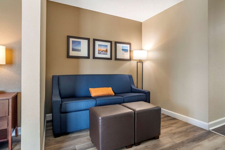 Room 14 of 40