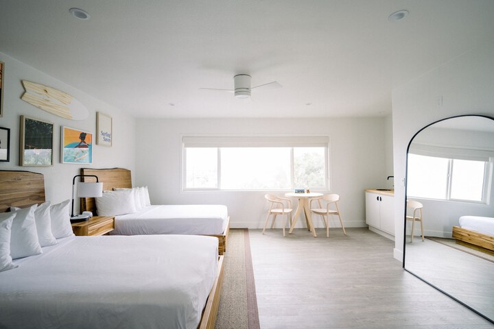 Laguna Surf Lodge by SCP Hotels