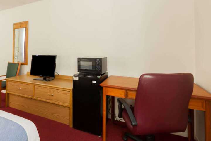 Room 13 of 17