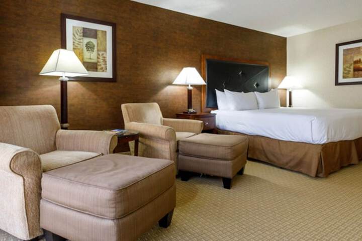Maverick Hotel and Casino by Red Lion Hotels