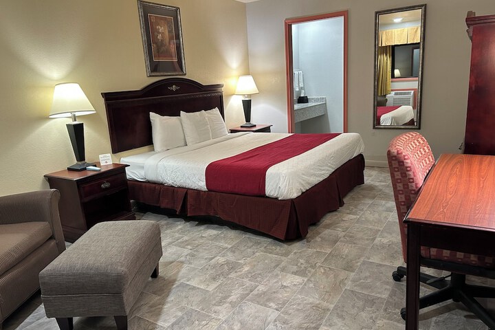 Howards Inn Motel