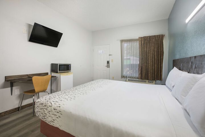 Room 29 of 29