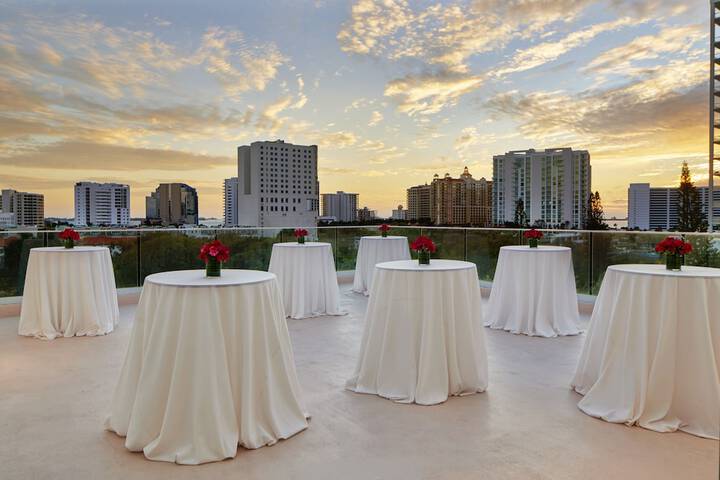 The Sarasota Modern a Tribute Portfolio Hotel