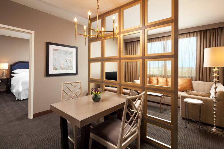 Room 12 of 36