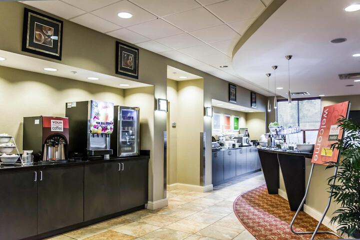 Comfort Suites Palm Bay - Melbourne