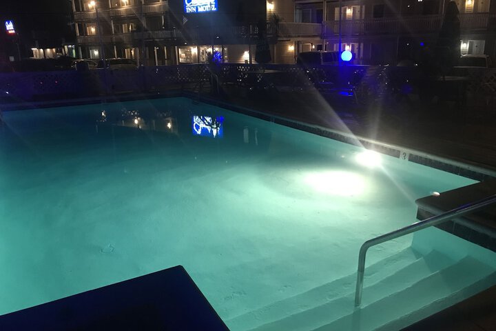 Pool 6 of 44