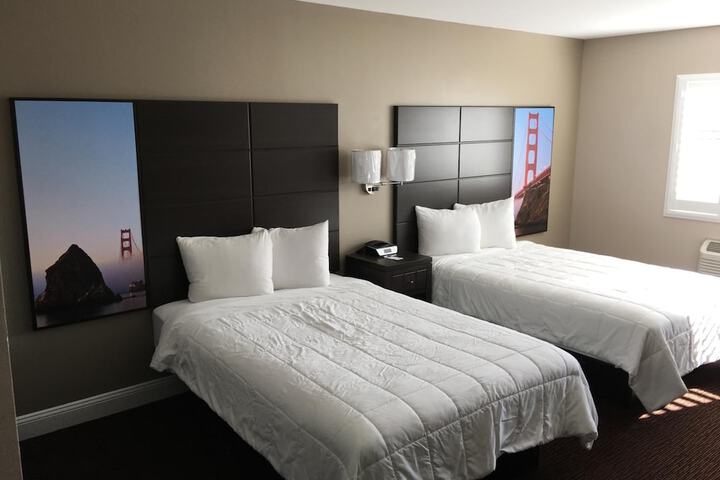 Room 35 of 43