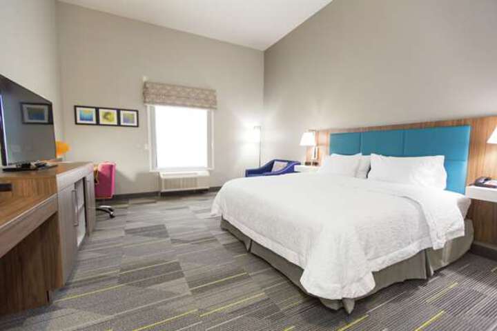 Room 106 of 200