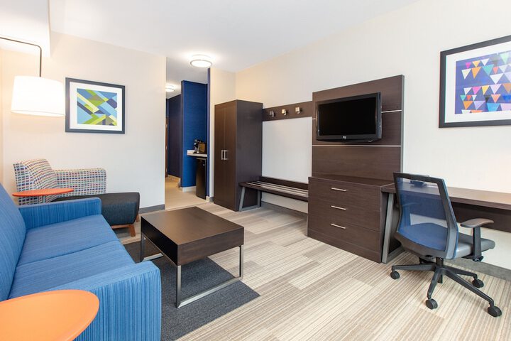 Holiday Inn Express Hotel & Suites Seaside-Convention Center by IHG