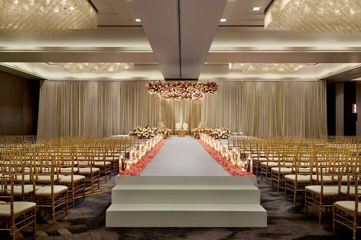 Ballroom/Hall 65 of 74