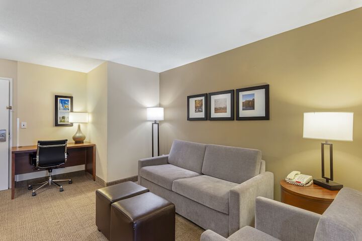 Room 26 of 40