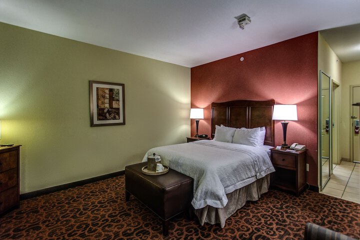 Room 35 of 69