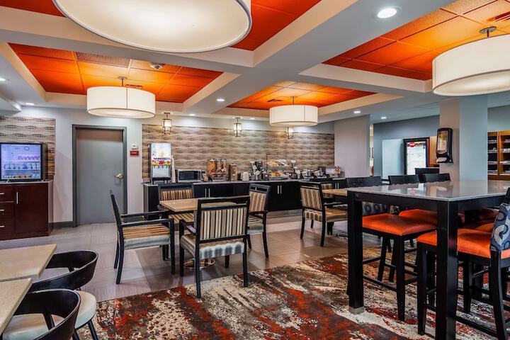 Comfort Inn & Suites Carrollton