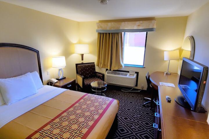 Room 21 of 42