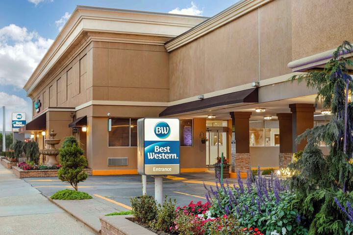 Best Western Mill River Manor