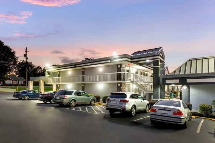 Hotel 6 of 38