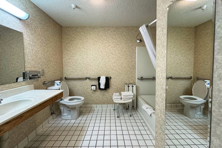 Room 41 of 65