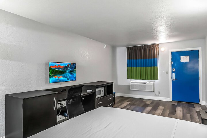 Room 16 of 31