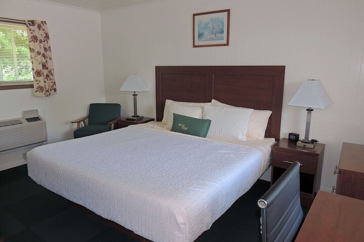 Room 17 of 25