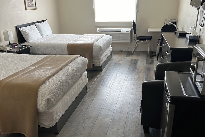 Room 63 of 77