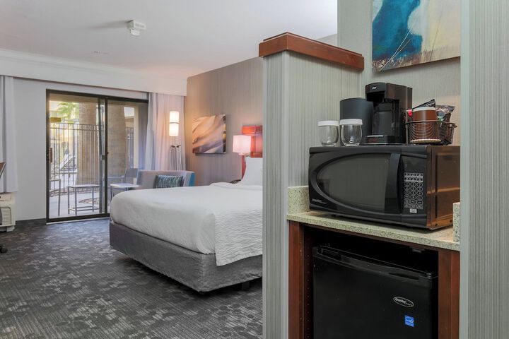 Room 47 of 69