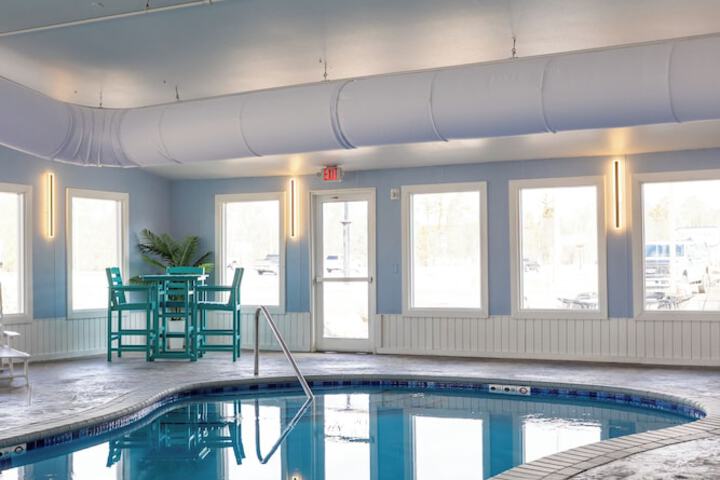 Nisswa Hotel and Suites