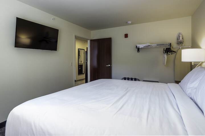 Cobblestone Inn & Suites - Brookville