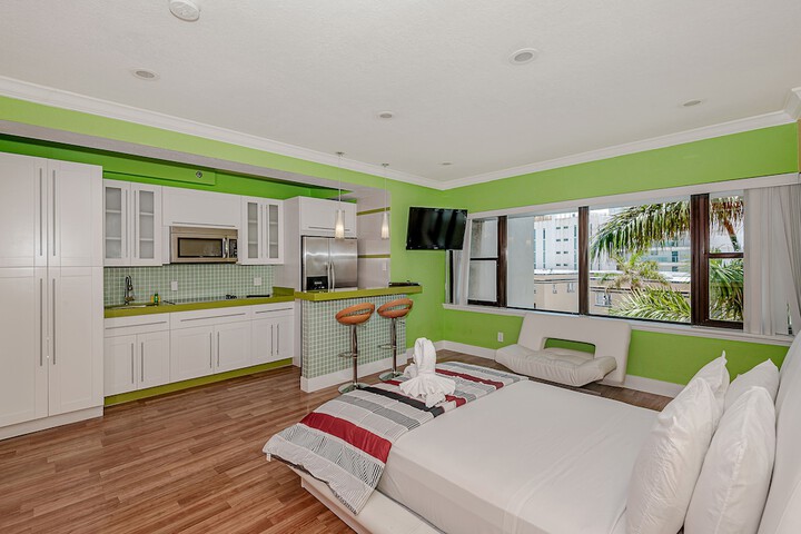 Room 201 of 278