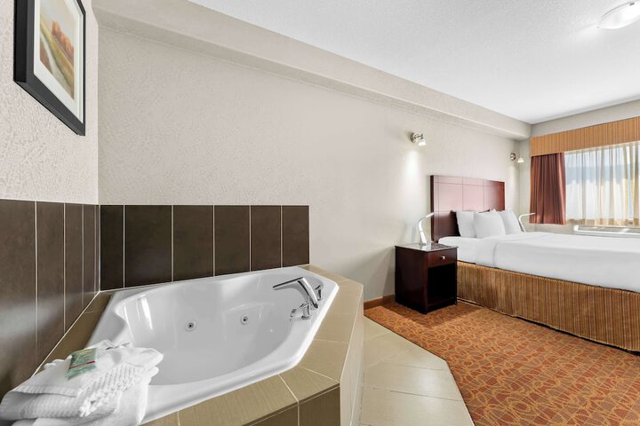 Room 34 of 50