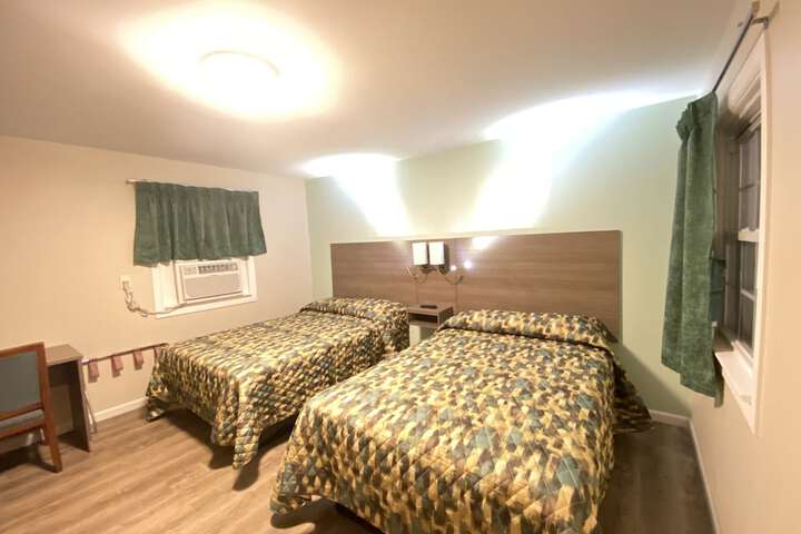Room 8 of 15