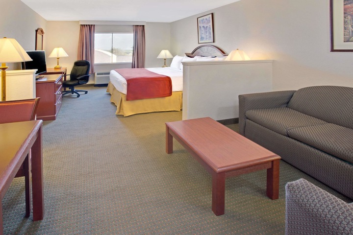 Room 10 of 19