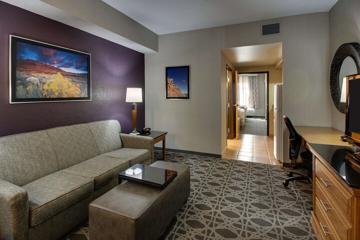 Room 47 of 77