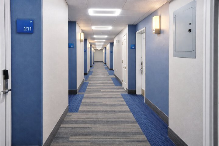 Holiday Inn Express & Suites Winner by IHG