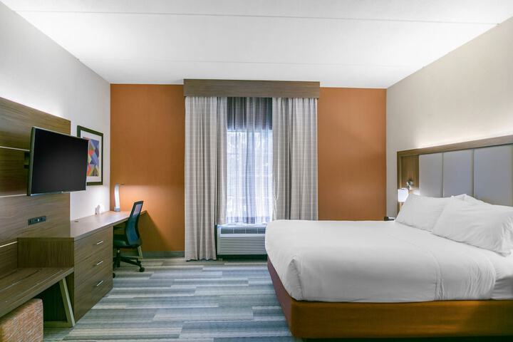 Holiday Inn Express Hotel & Stes Mt. Arlington Rockaway Area by IHG