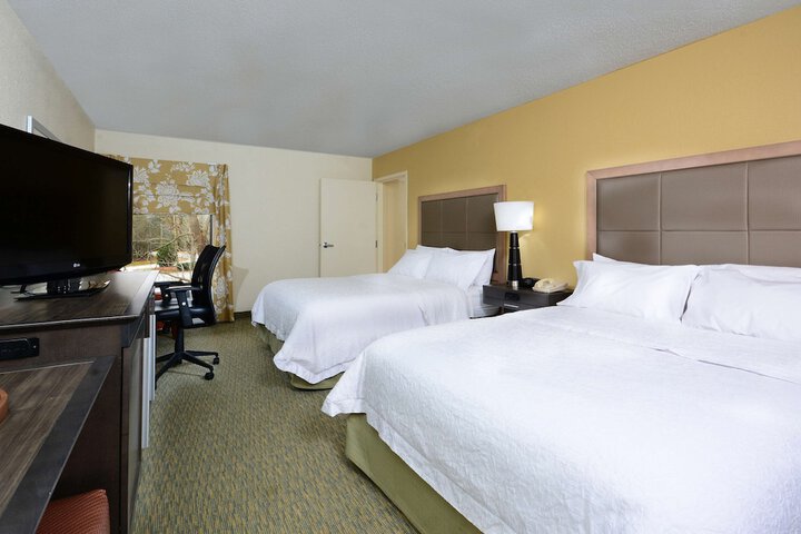 Hampton Inn Raleigh / Town of Wake Forest
