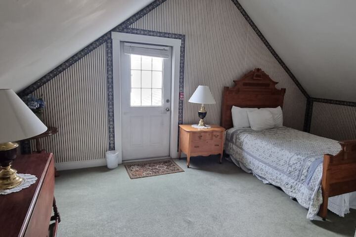 Room 40 of 125
