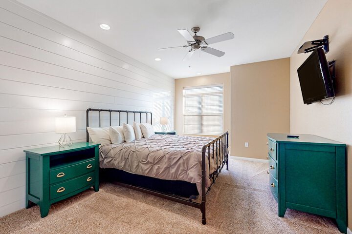 Room 64 of 72