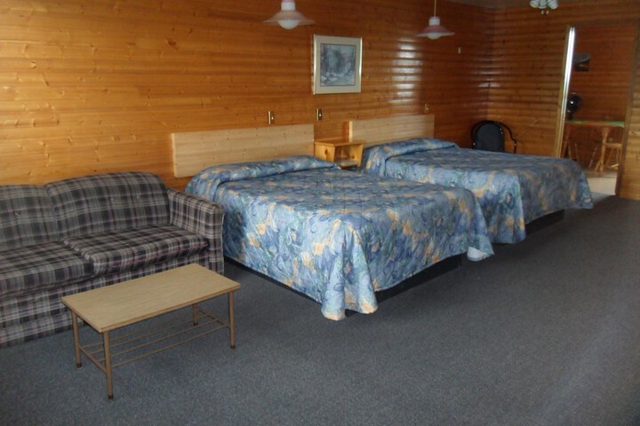 Room 13 of 23
