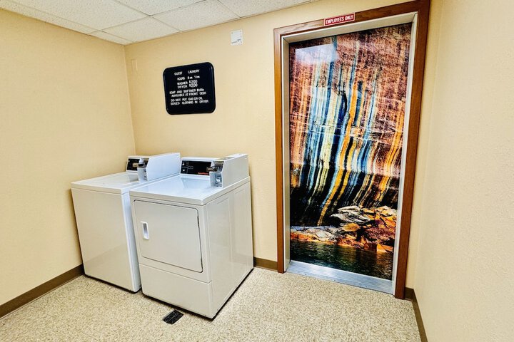 Room 7 of 31