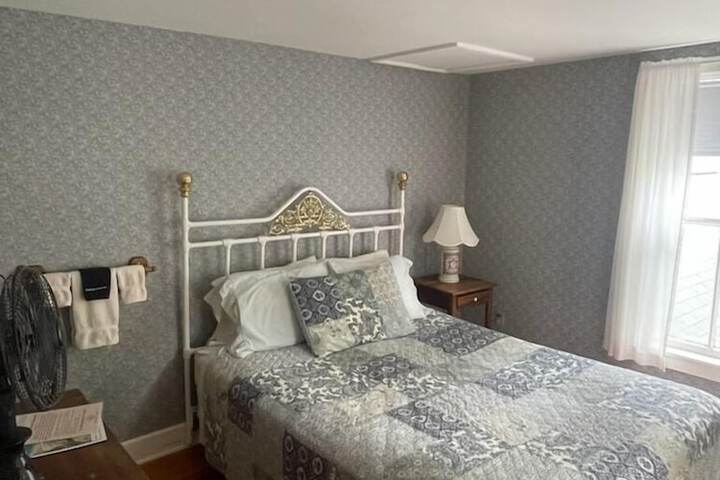 Room 20 of 42