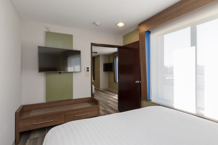 Room 48 of 97