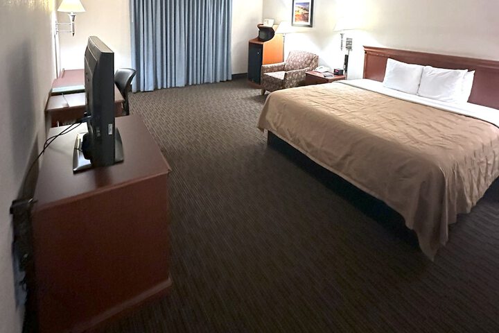 Room 132 of 163