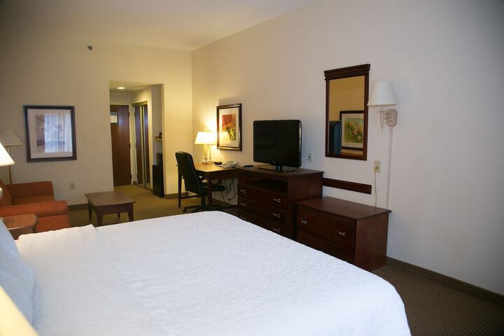 Room 35 of 69