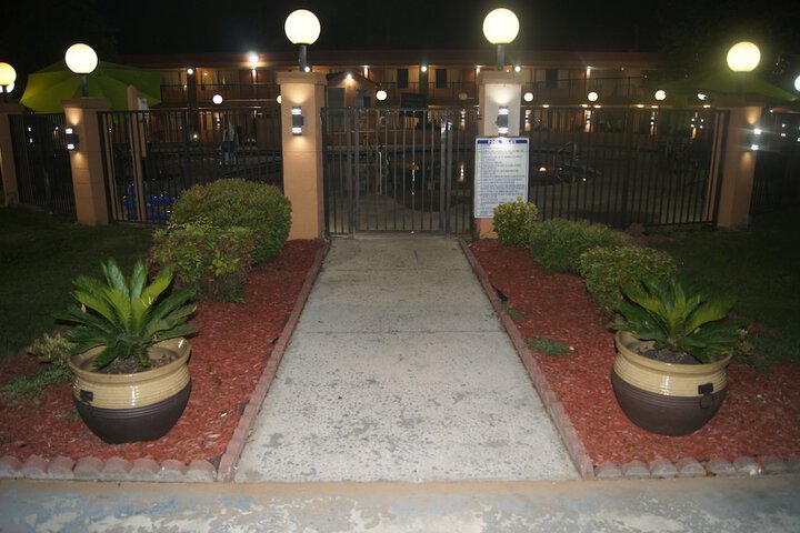 Pool 7 of 110