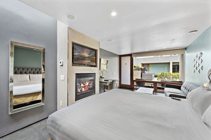14 West Hotel