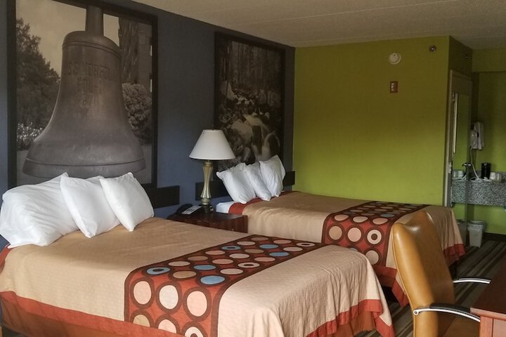 Room 5 of 20