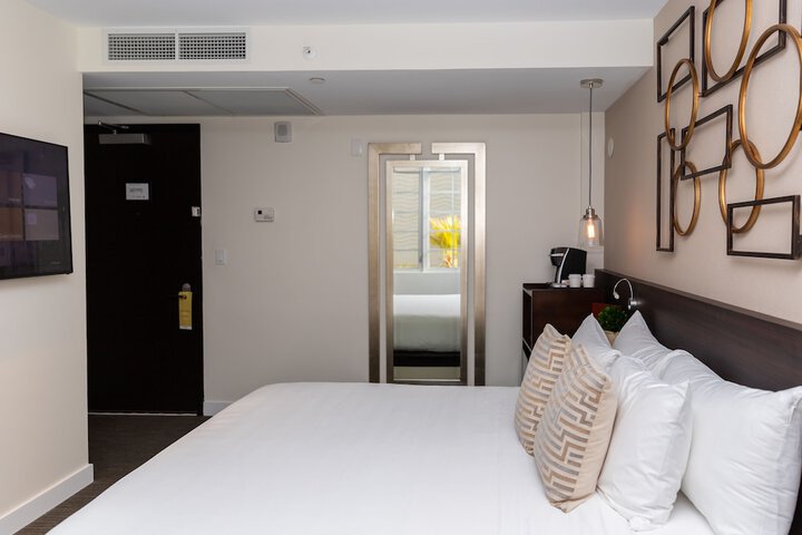 Room 28 of 95